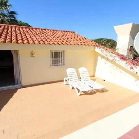 Sleeps 6 With Pool Air Con And Wifi 韦尔都勒博